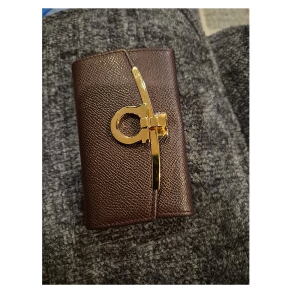 Salvatore Ferragamo Gancini Key Case Leather Peppermint Auth 98227 - Picture 4 of 4